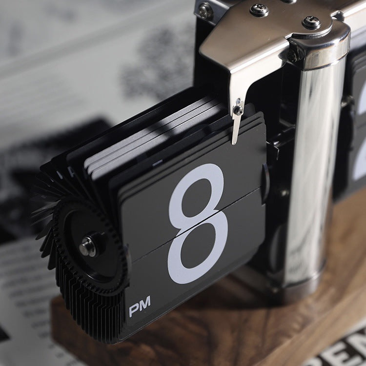 GTZ Retro Mechanical Turning Clock